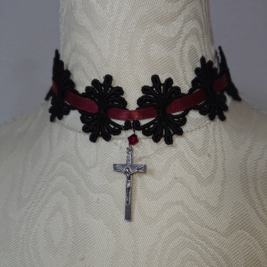 ブルームクロスレースチョーカー