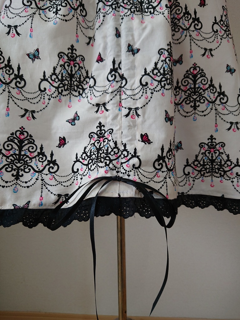 【完売・展示作品】シャンデリア緞帳スカート 白