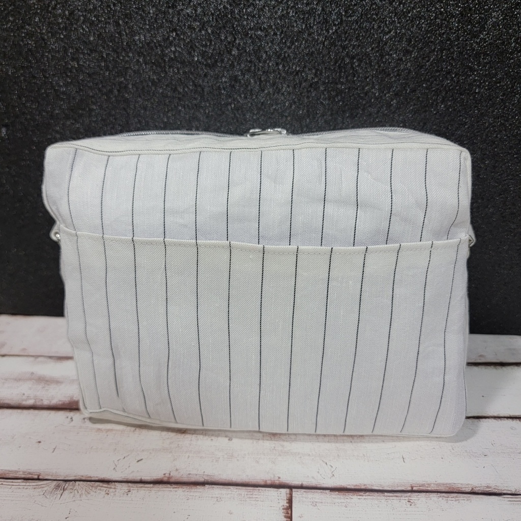 まほやくオーエン衣装イメージポーチ