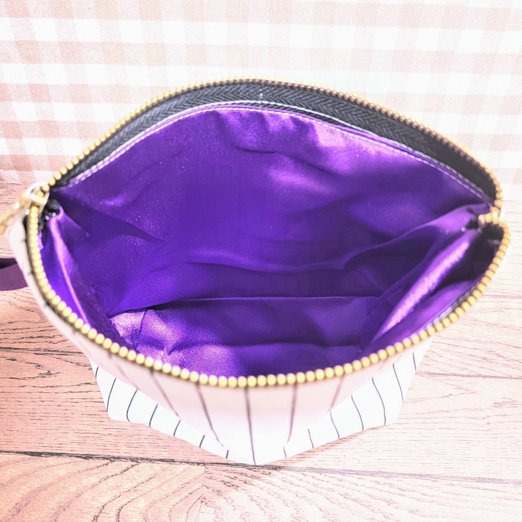 まほやくオーエン衣装イメージポーチ