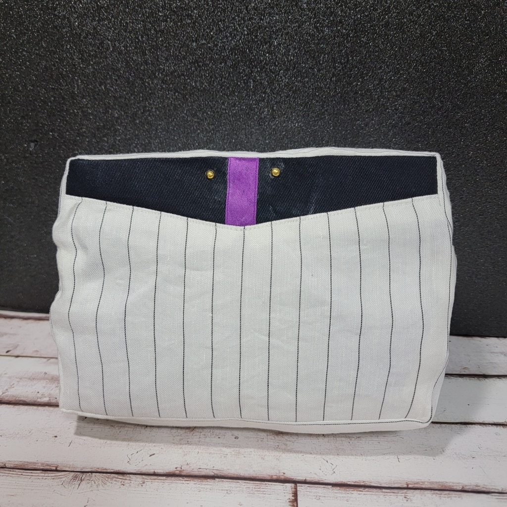 まほやくオーエン衣装イメージポーチ