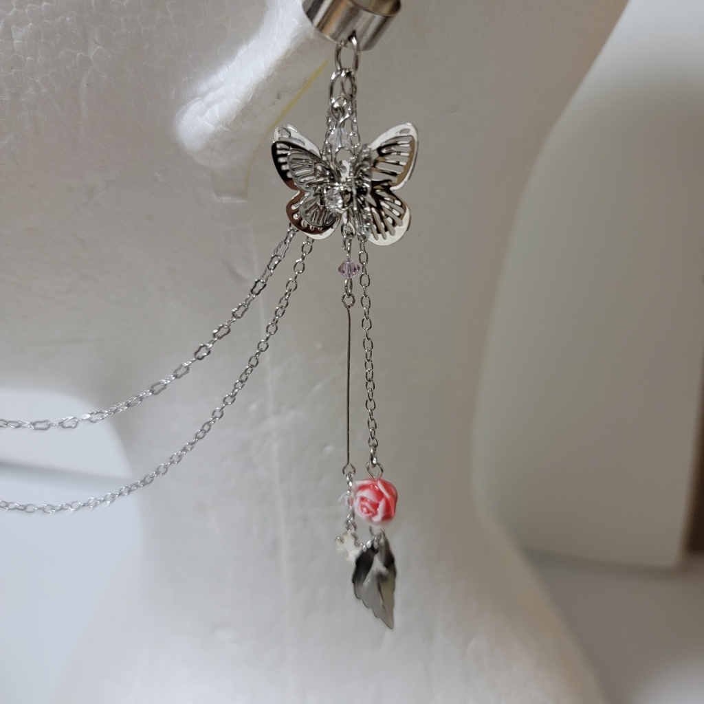 【展示品・完売】花咲く森に真実の愛をイメージグラスチェーンイヤーカフ+イヤアクセ