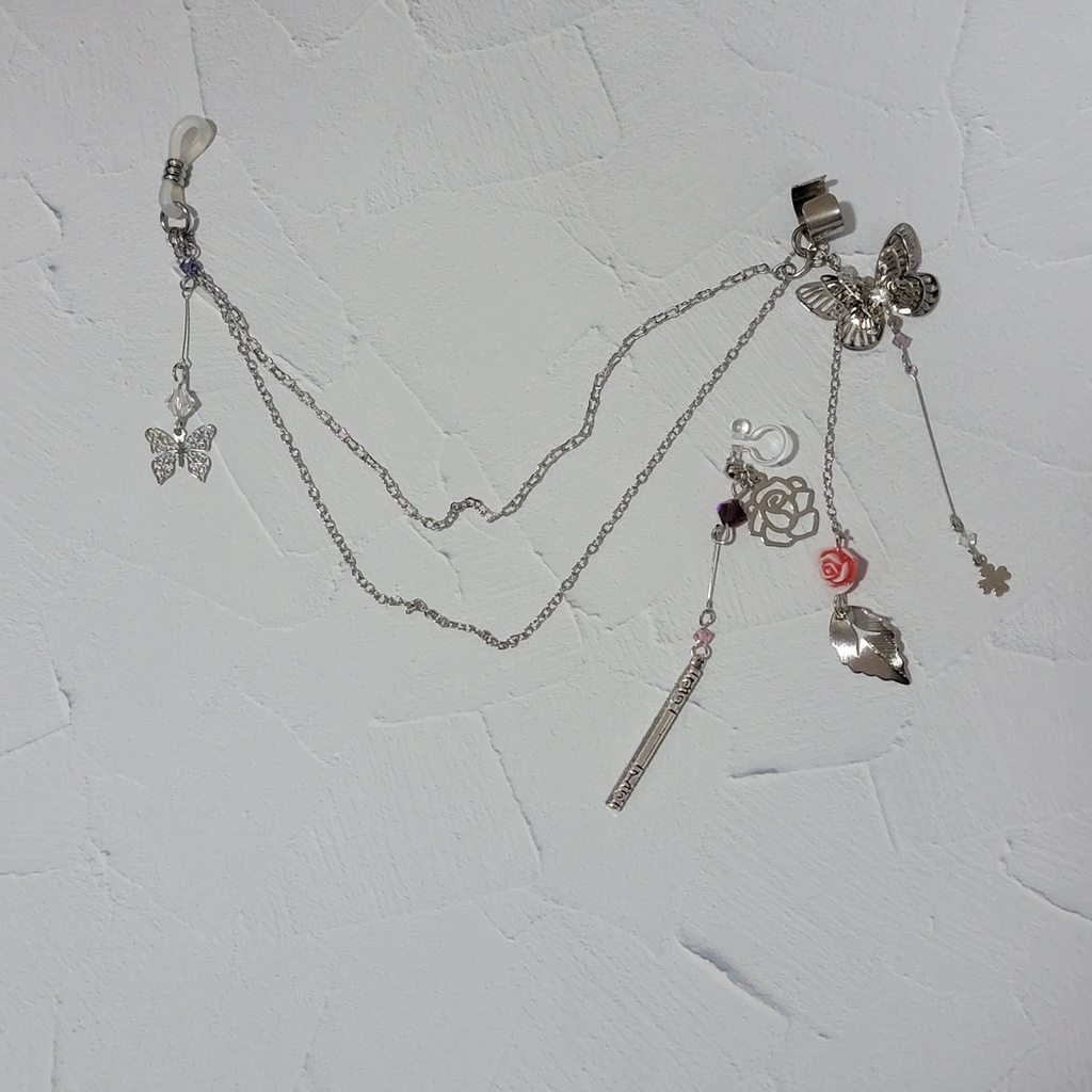 【展示品・完売】花咲く森に真実の愛をイメージグラスチェーンイヤーカフ+イヤアクセ