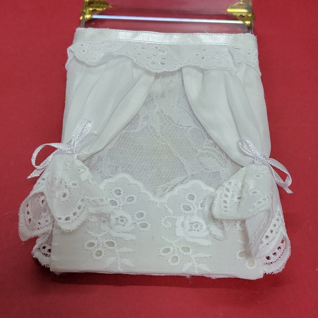 レースカーテンデコ硬質ケース