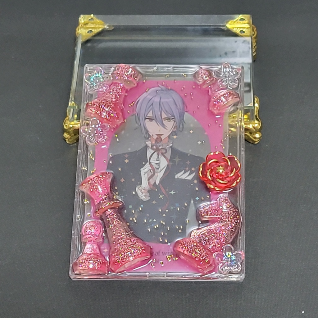 レジンデコカードケース：チェス・赤×金