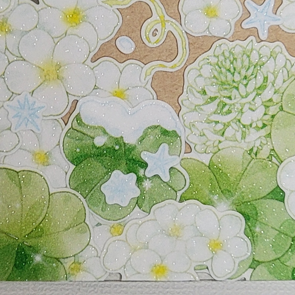 デコ硬質ケース:雪とクローバー