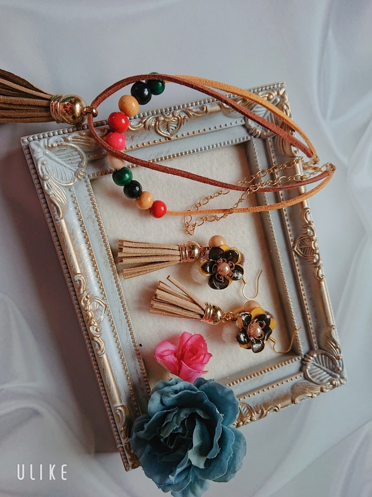 ツイステ サバナ寮イメージ ピアス ブレスレット セット