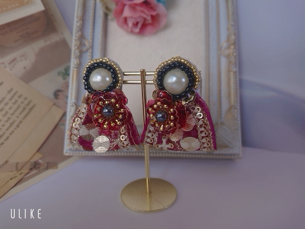 ツイステ   スカラビアイメージイヤリング