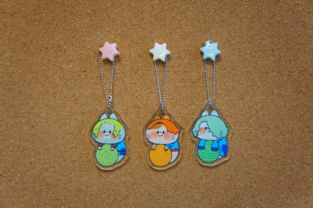 毛糸ころころねこちゃんアクキー