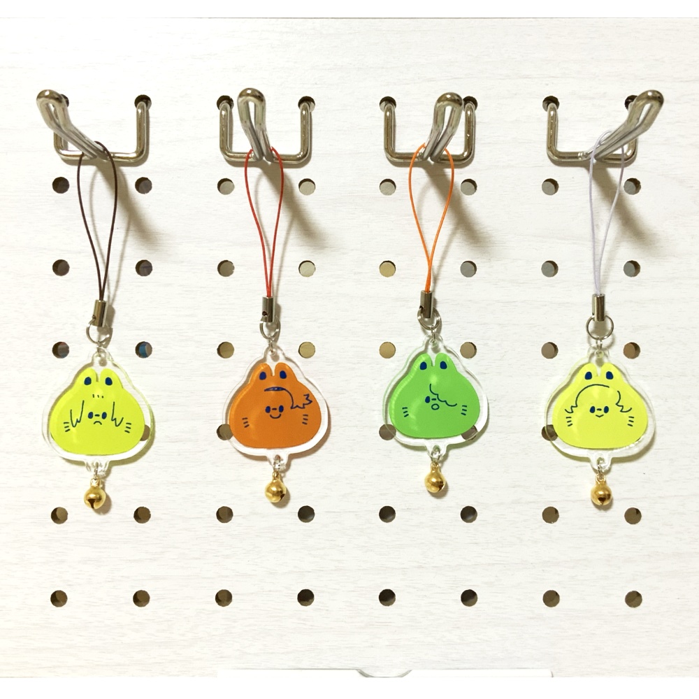 【再販:前回とデザインが少し変わってます】鈴付きねこちゃんアクキー