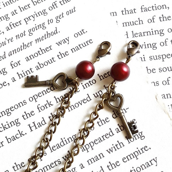 再入荷!マスクチェーン 鍵チャーム付き アンティークゴールド