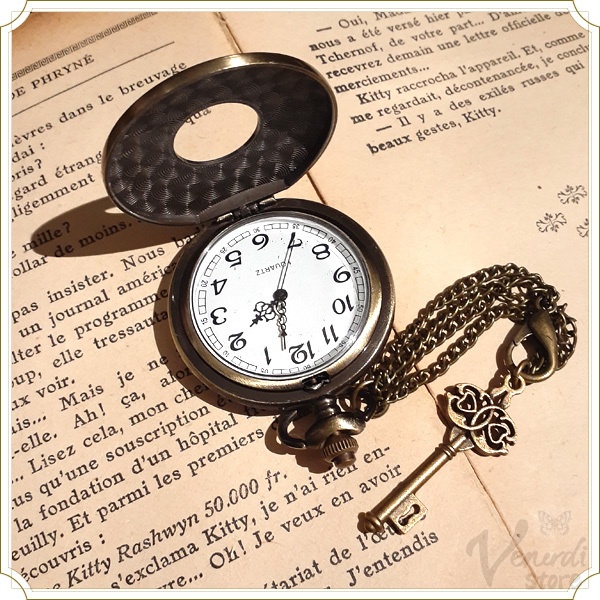 懐中時計バッグチャーム ローマ数字