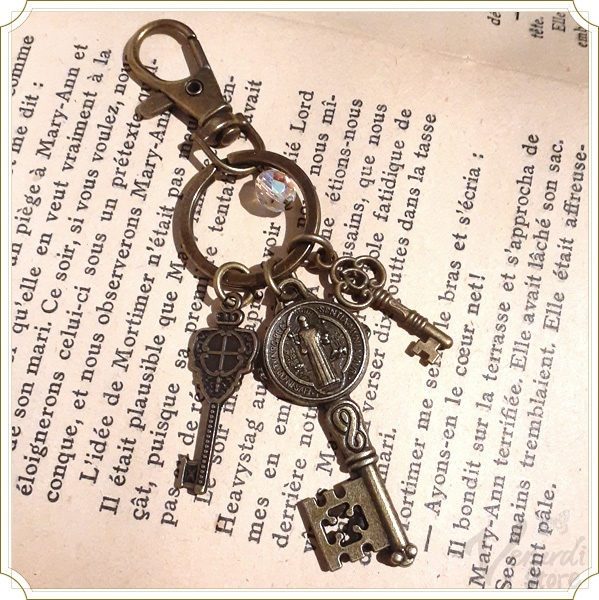 アンティーク調 鍵 キーホルダー ゴシック L