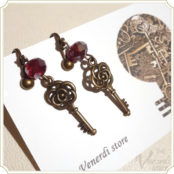 アンティーク調鍵ピアス&イヤリング フラワー