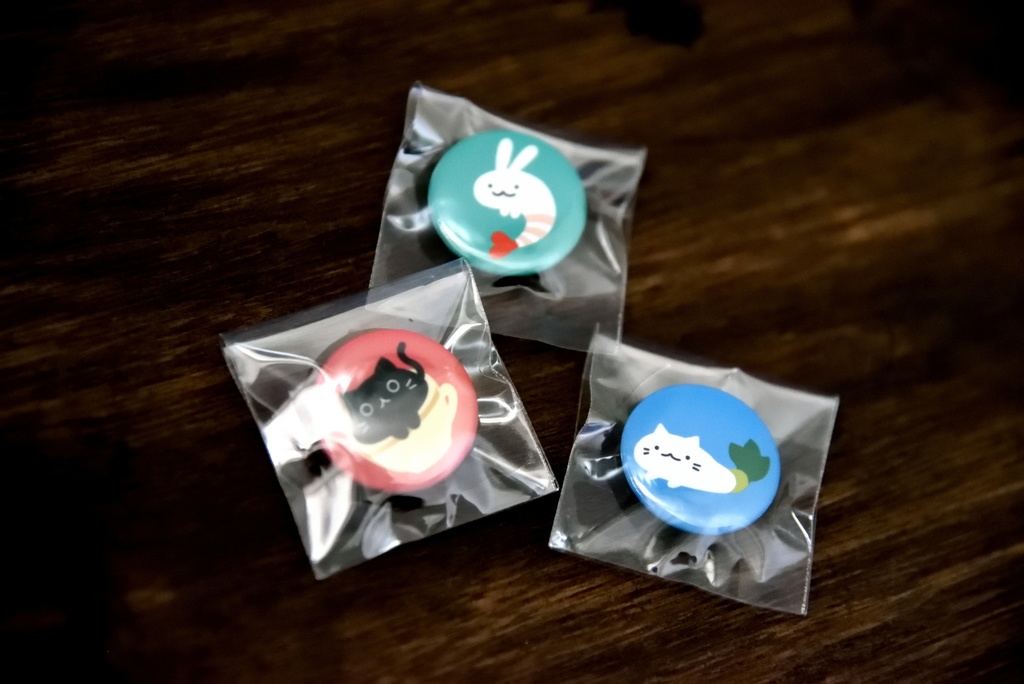 小さめ缶バッヂ