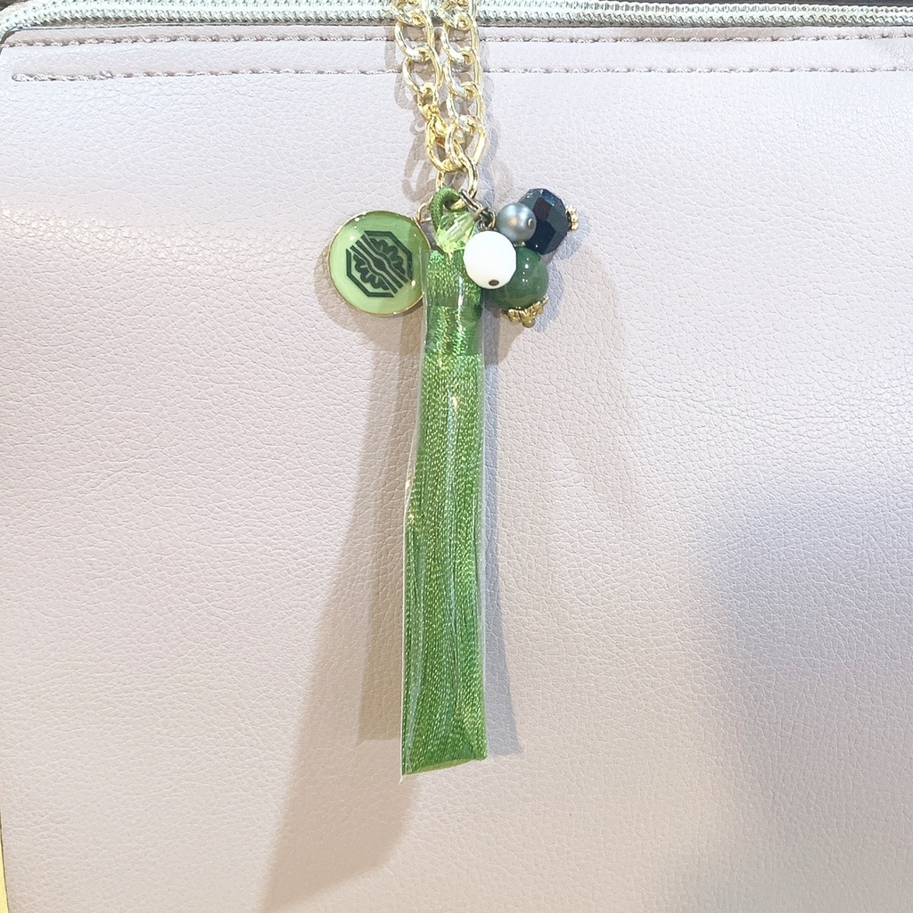 篭手切江 イメージカラー バッグチャーム