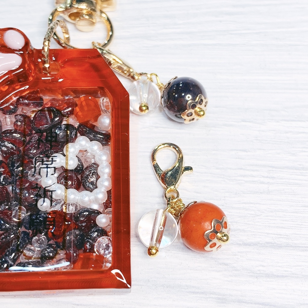 推しカラー シェイカー お守り 天然石チャーム付 【神席祈願】 キーホルダー ⑧赤 レッド