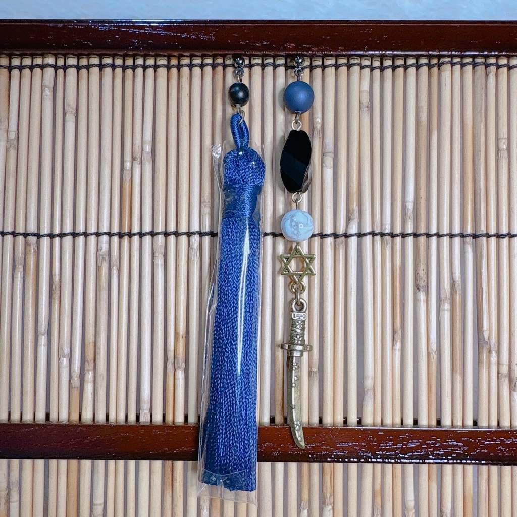 弦月藤士郎 𝐕𝚫𝐋𝐙 バルツ 概念アクセサリー ピアス オニキス