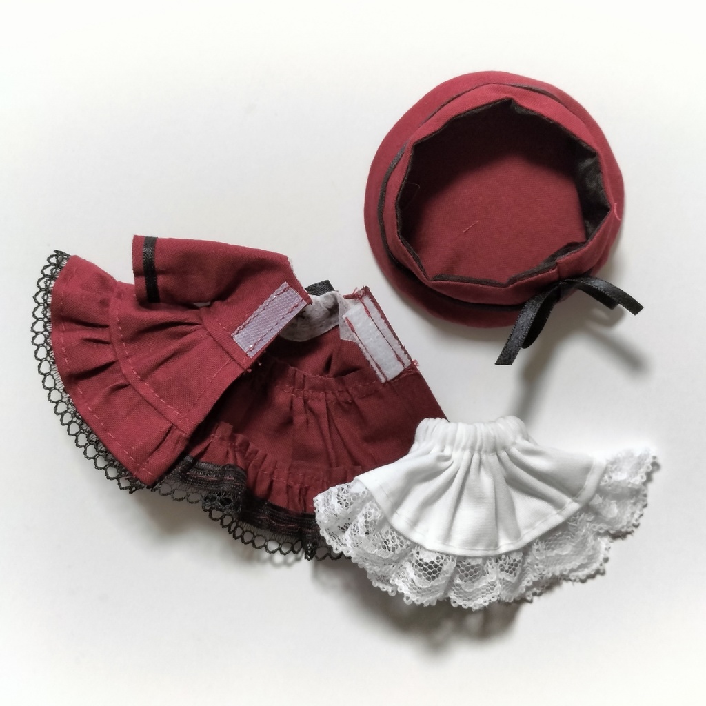 オビツ11 リボンワンピースドレス(ねんどろいどどーるヘッド)