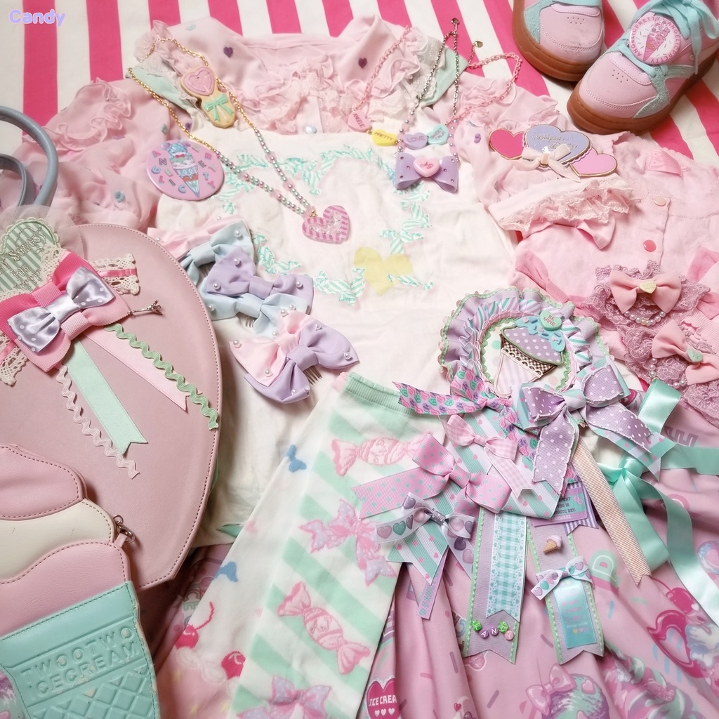 Icecream Parlor Rosette Brooch ③