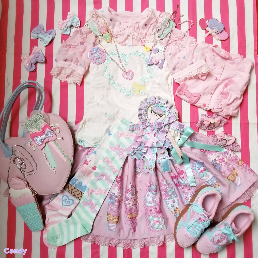 Icecream Parlor Rosette Brooch ③