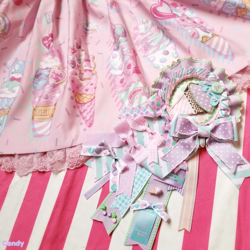 Icecream Parlor Rosette Brooch ③