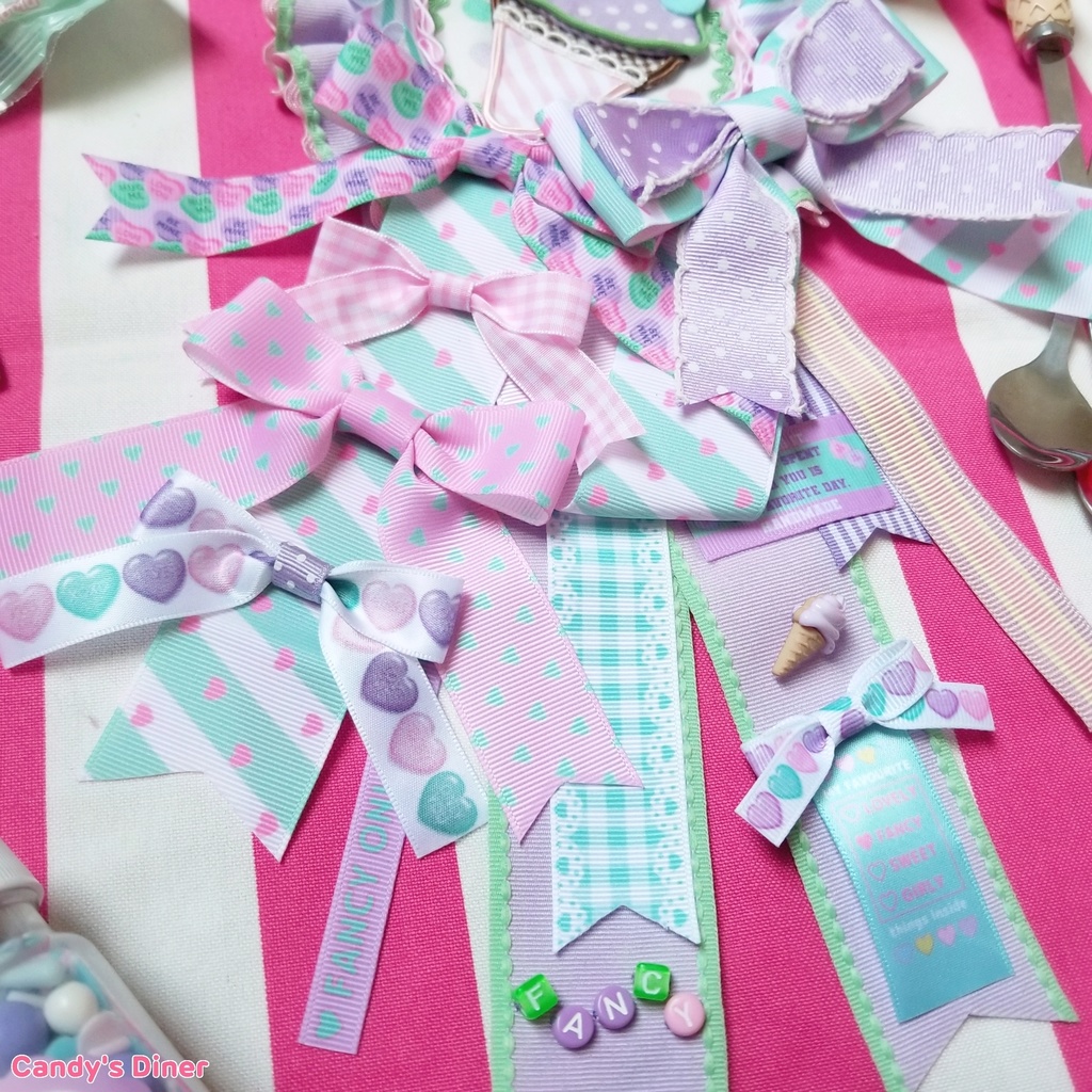 Icecream Parlor Rosette Brooch ③