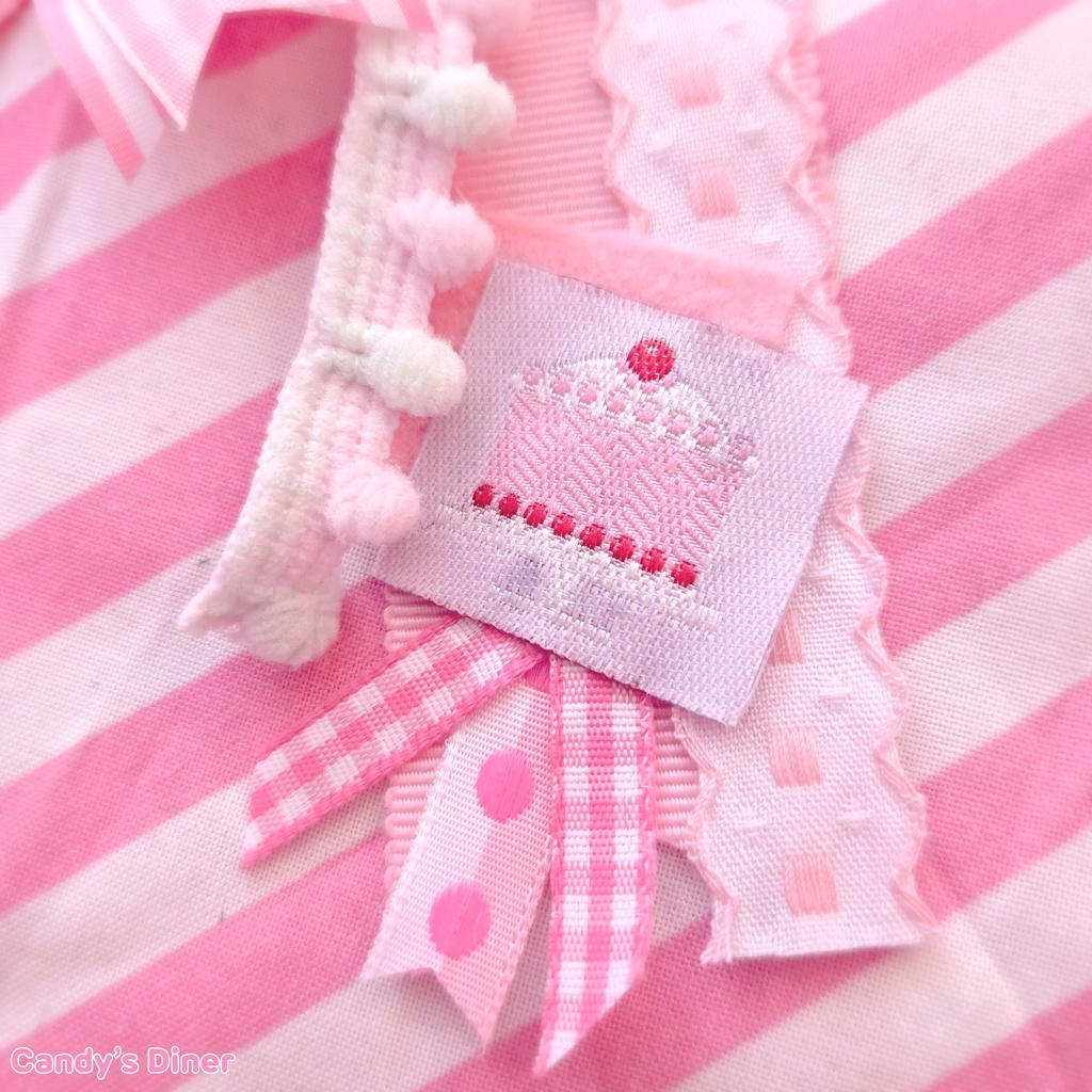 Sugary Christmas Tree Rosette Brooch ②