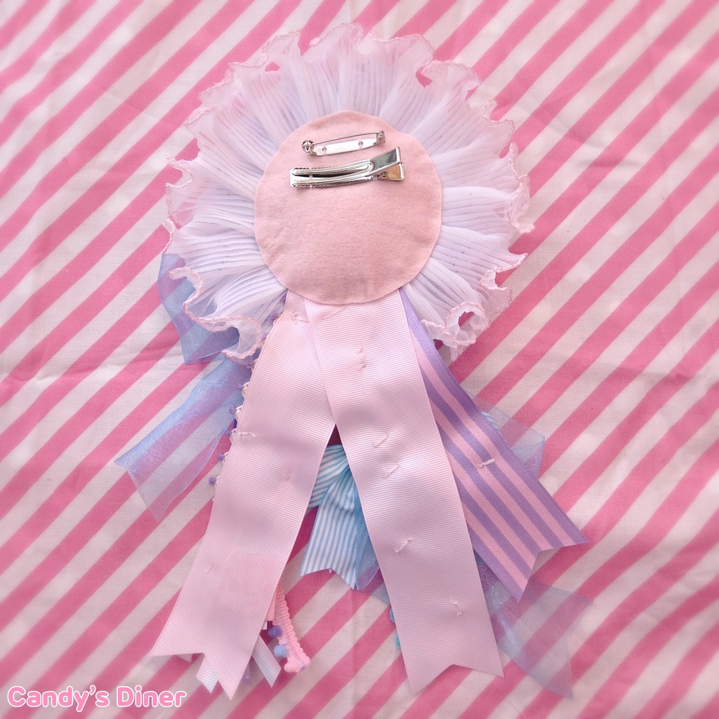 Sugary Christmas Tree Rosette Brooch ①