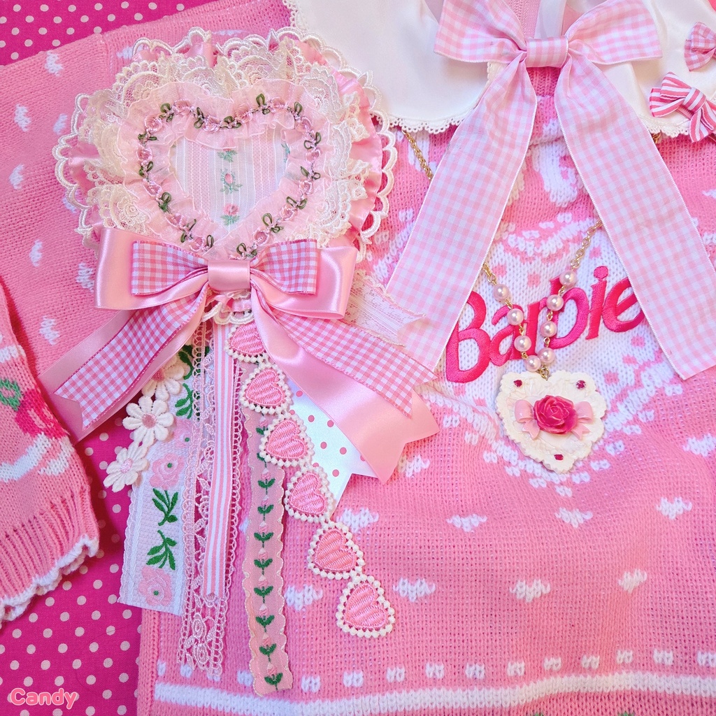 Rose In The Heart Rosette Brooch ③