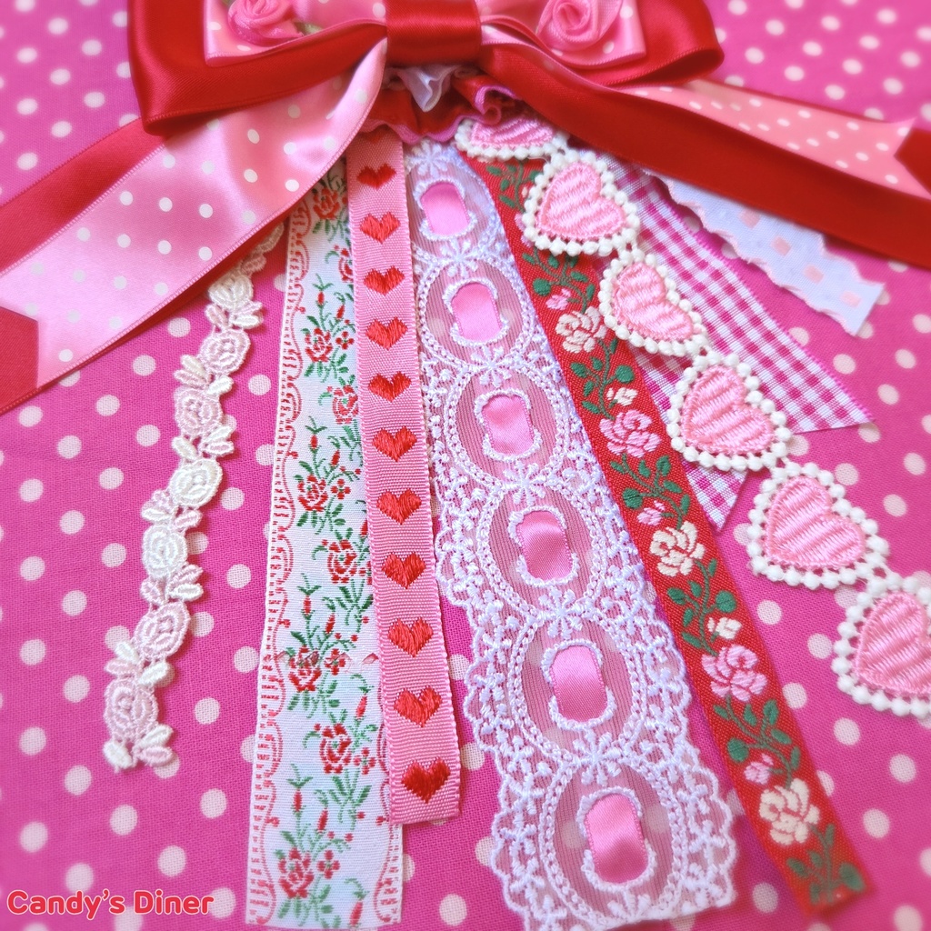 Rose In The Heart Rosette Brooch ②