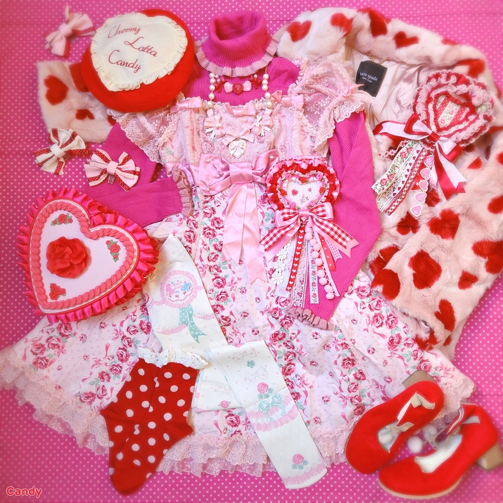 Rose In The Heart Rosette Brooch ①