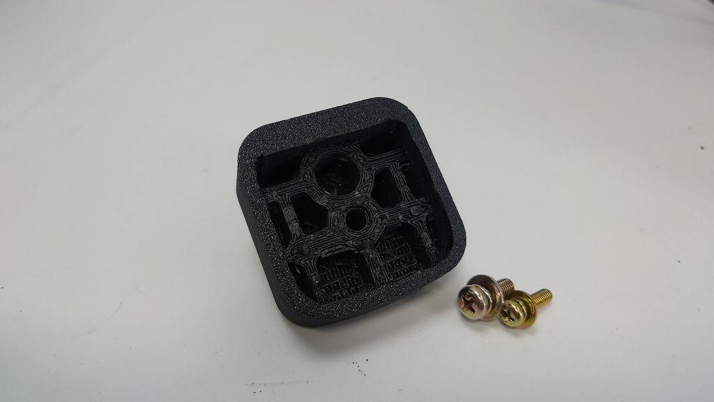 ホンダ S2000 + PORMIDO PRD81C 取付基台(他に必要なものもあります) 凸が一個かけてるもの(1週間取り付けてみましたが問題ありませんでした)