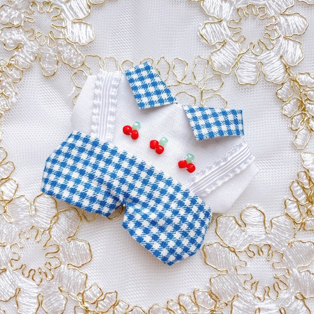 ginghamcheck cherry setup