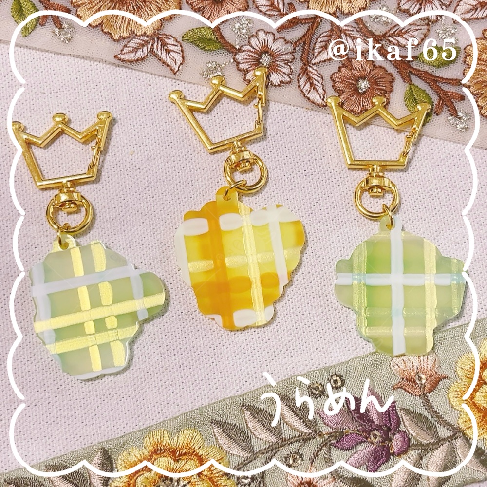 オクタン・クリプト・ミラージュのyummy! yummy! アクキー