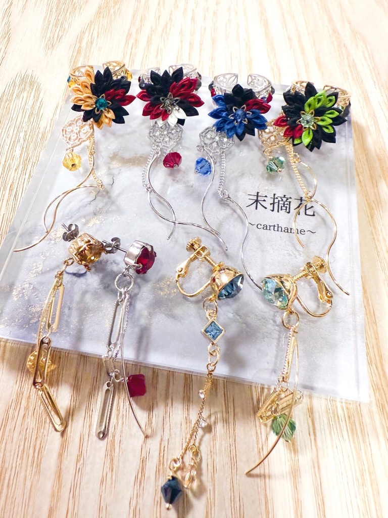 イヤアクセ（イヤリング、イヤカフのセット）