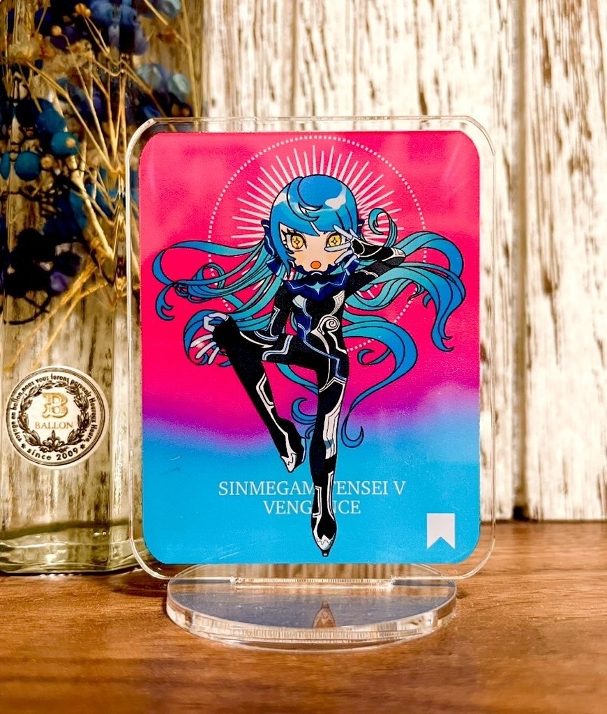 ナホアクリルフィギュア