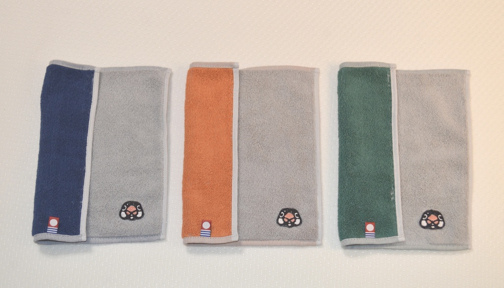 刺繍ハンドタオル