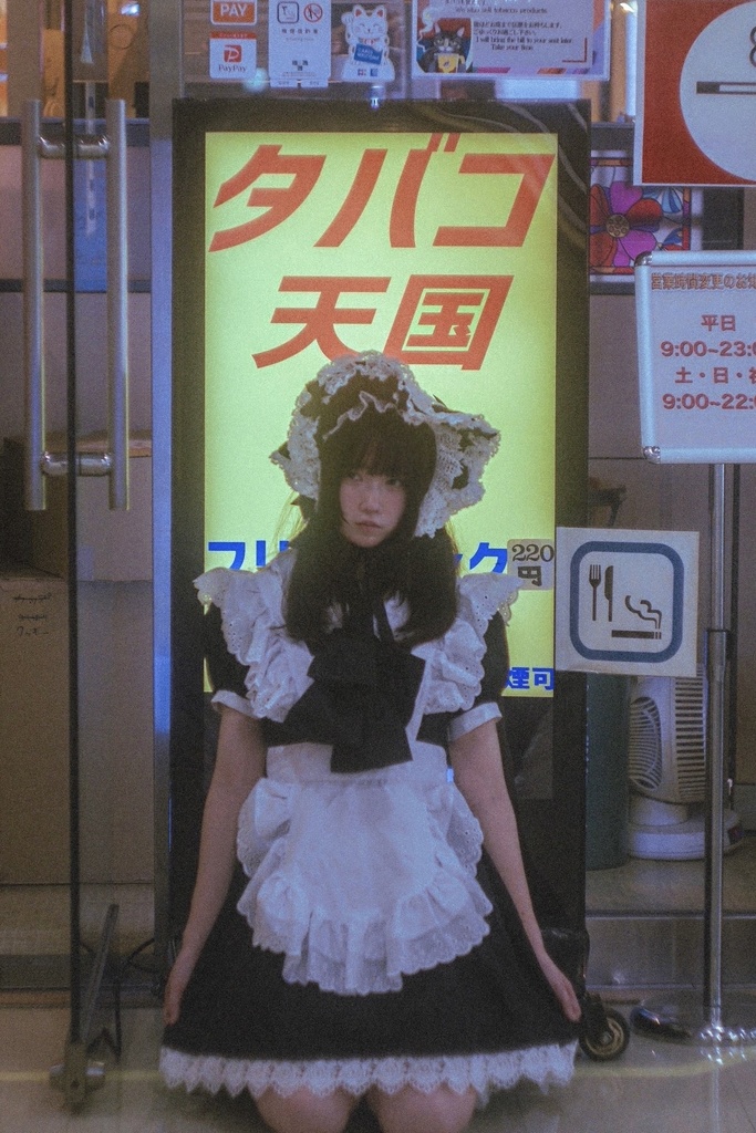 ゴスロリメイド❤︎オフショットチェキ