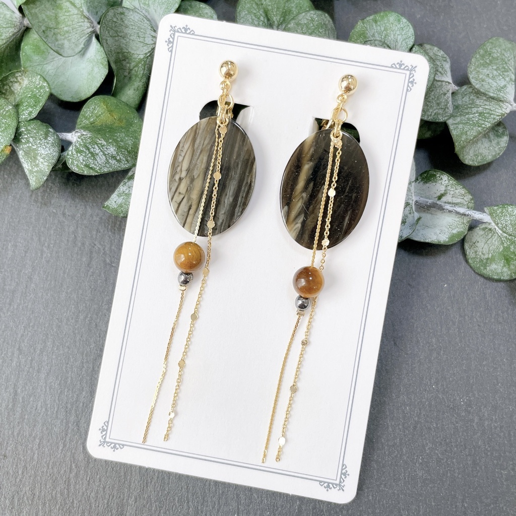 D4_arima3イヤリング（ピアス変更可）