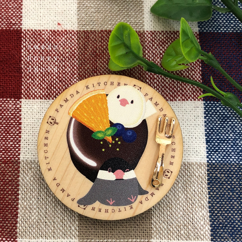 ウッドプレート風ブローチ*文鳥とチョコレートケーキ*