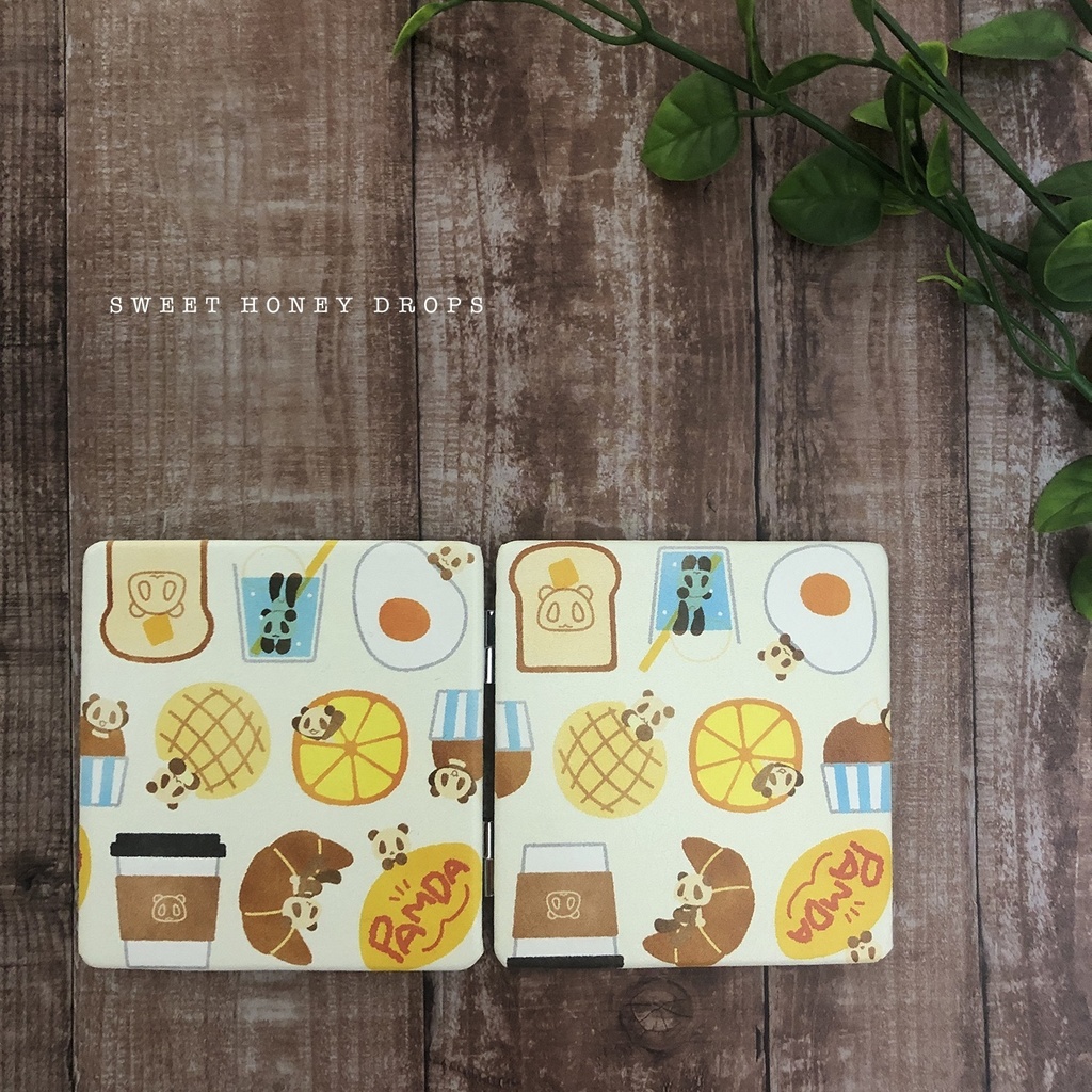 合皮折り畳み2面ミラー＊パムダ北欧風カフェ柄＊（パンダ）