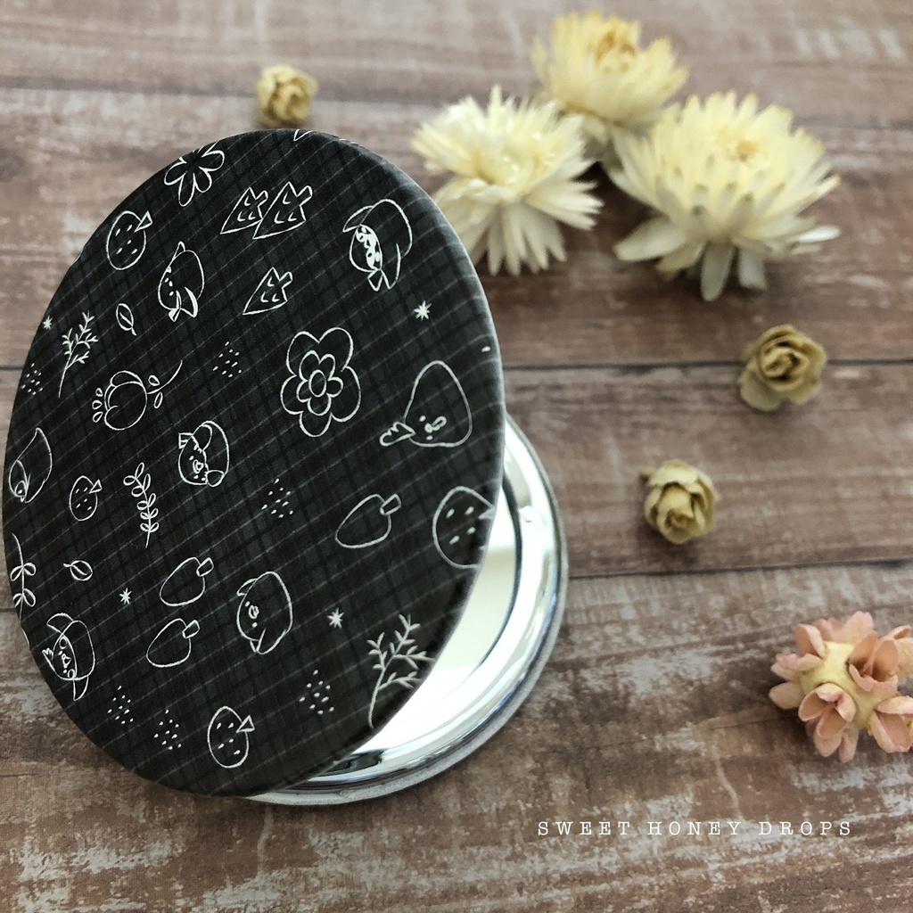 合皮折り畳み2面ミラー*パムダ北欧風カフェ柄*(パンダ)