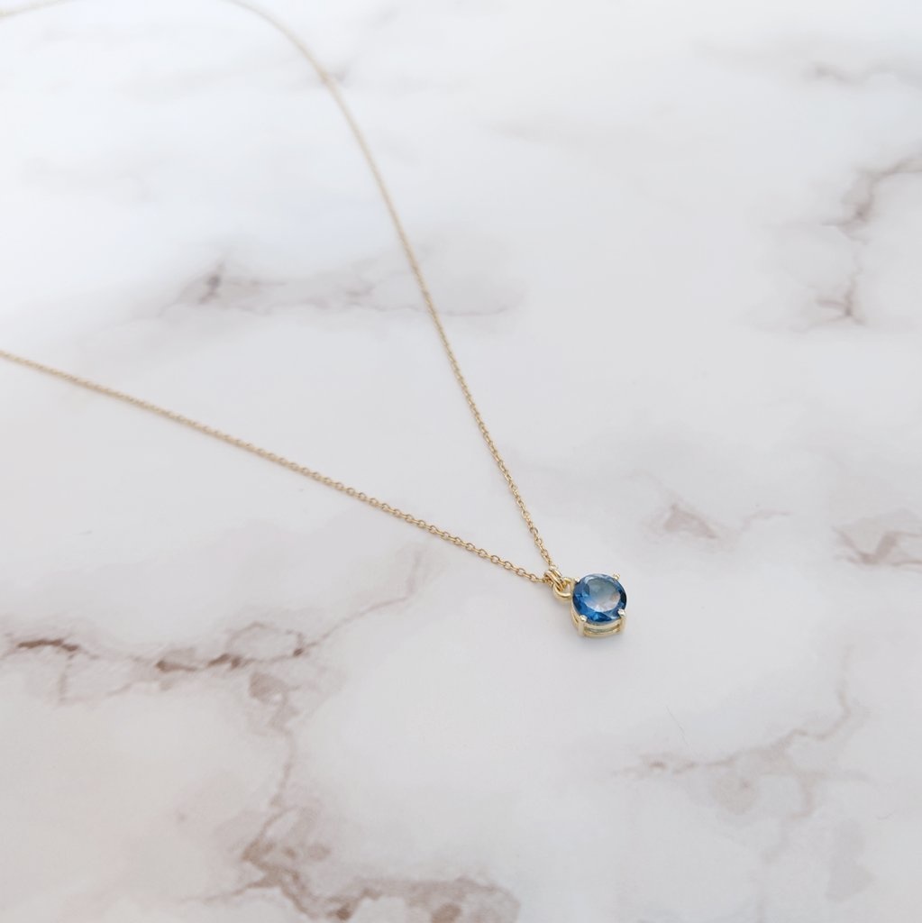 ネックレス+ピアス【恋する瞳】