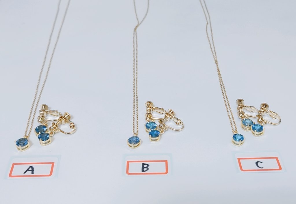 ネックレス+イヤリング【恋する瞳】