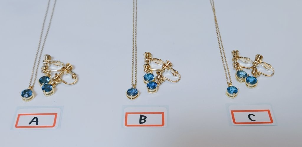 ネックレス+イヤリング【恋する瞳】