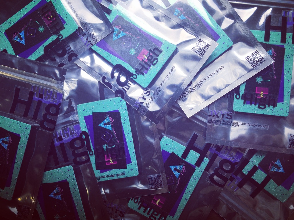 Higa × 80's POP ◆ スライドカードミラー