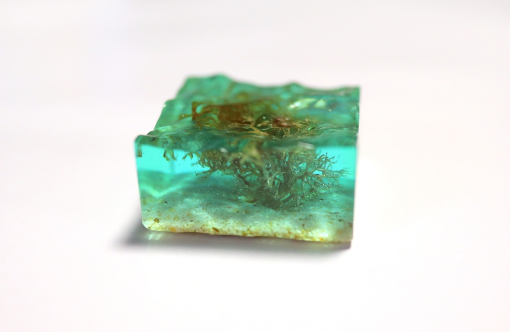 美ら海オブジェ "美ら海のかけら"【 珊瑚のいる美ら海/一 】