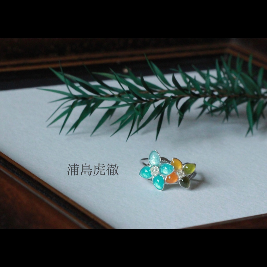 刀を恋う花 イヤーカフ