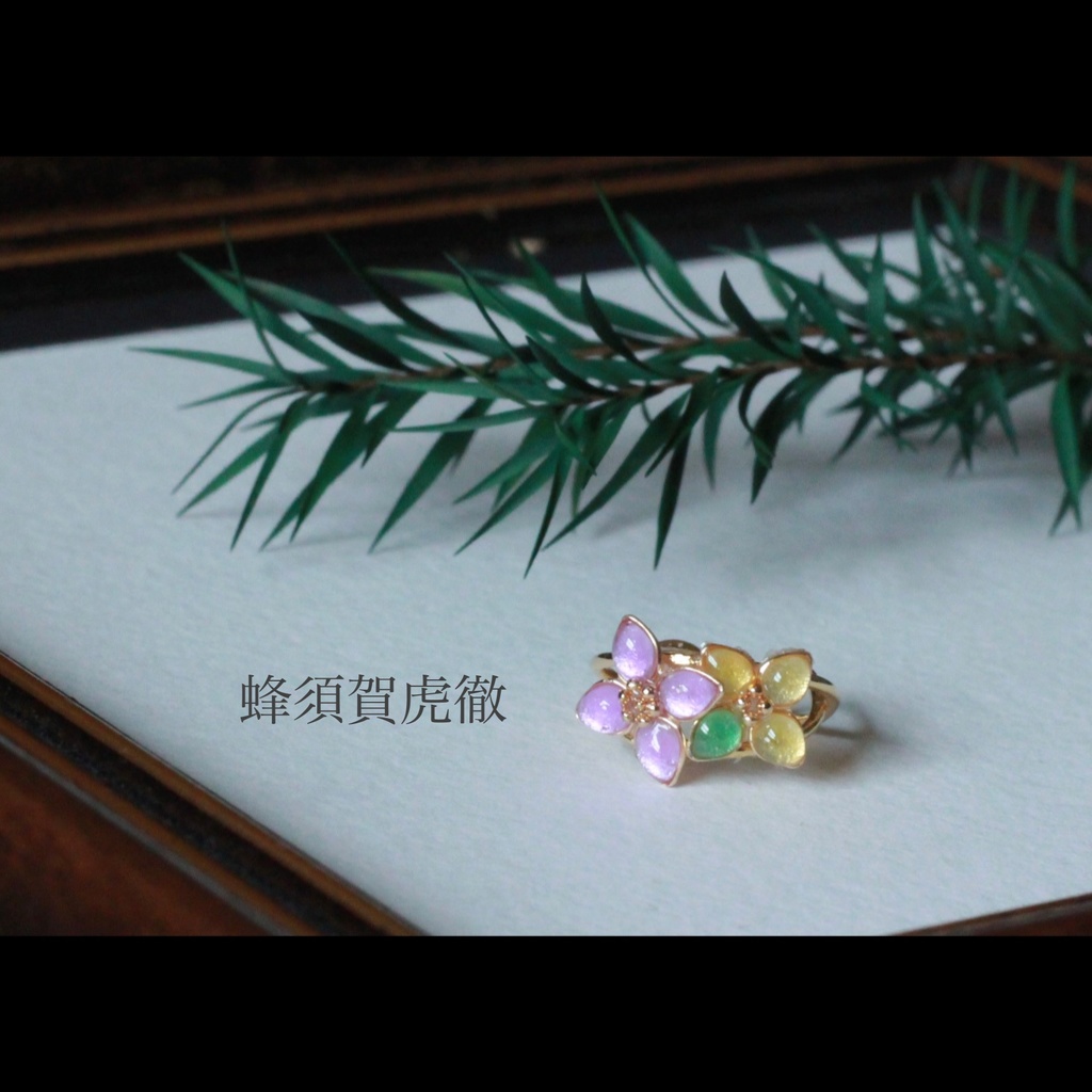 刀を恋う花 イヤーカフ